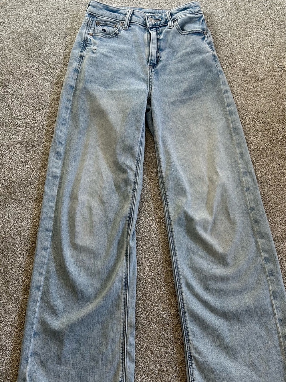 Women’s American Eagle Outfitters Light Blue High Rise Wide Leg Jeans